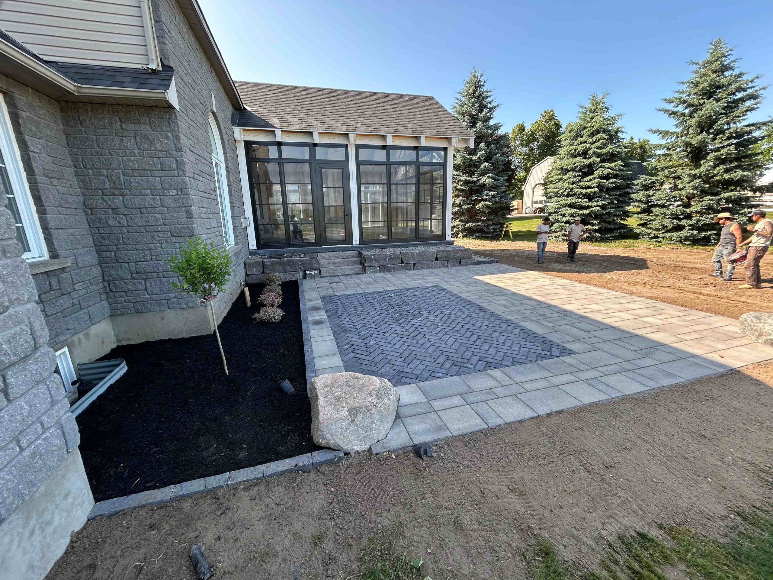 Finished interlock patio by an Ottawa interlock repair and installation company