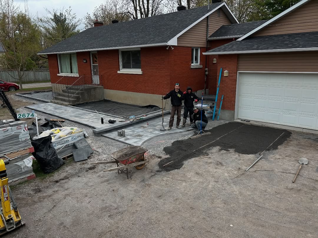 kj landscape and desing team working